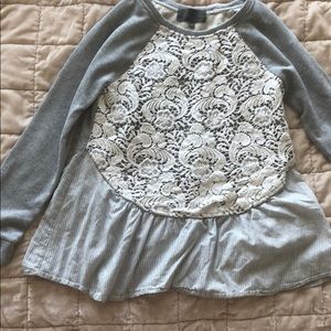 ANTHROPOLOGIE grey and white lace shirt, medium